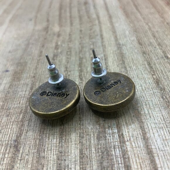 Disney Silhouette Peter Pan Flying Stud Earrings - Picture 7 of 8